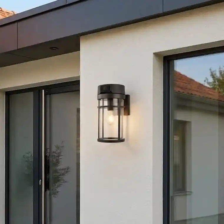 Aplica de exterior cu cameră GOSMART 1xE27/15W/230V Wi-Fi IP44 Ofertă limitată