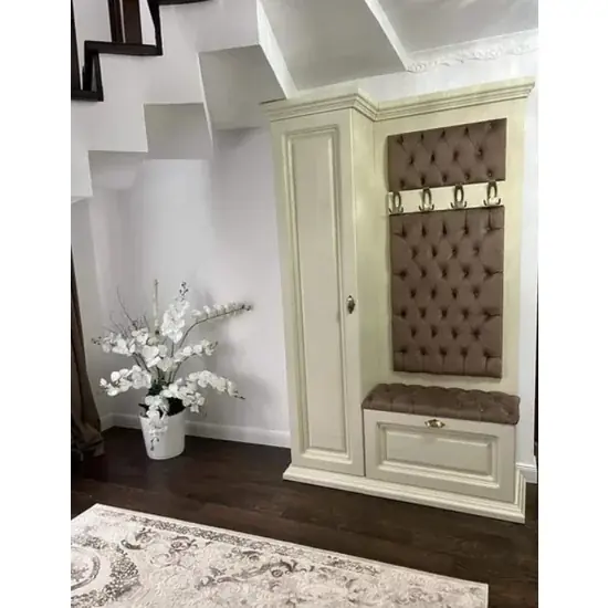 Cuier Tapitat Cristina, un dulap lateral, rafturi multiple, structură MDF, design personalizabil, 130x40x210 cm, Culoare personalizabilă Reducere extra