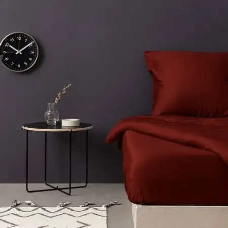 Cearsaf de pat cu elastic, bumbac 100%, 150x200+30 cm, rosu inchis - Verificat A · Re-Bloom Promoție